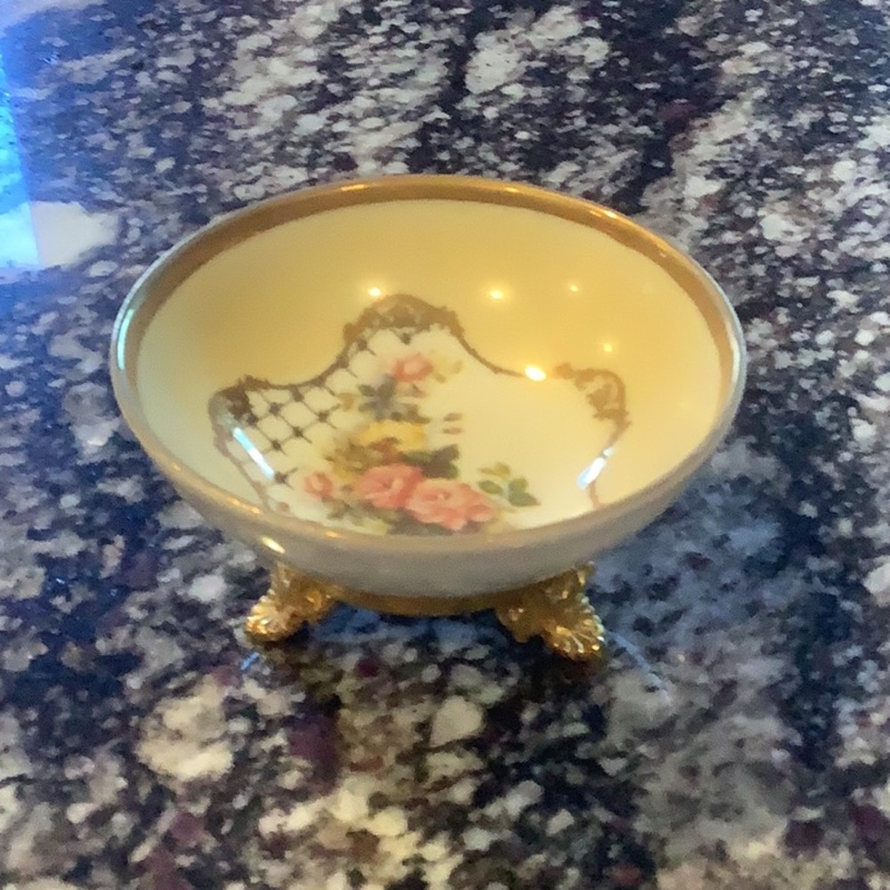 Settimo Cielo Porcelaine De Limoges, small trinket dish